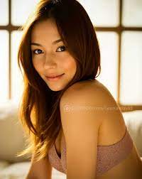 Rio (Tina Yuzuki) รอยยิ้มพิฆาตหัวใจ: ดาวสาวมากเสน่ห์ผู้ก้าวข้ามยุคและครองใจแฟนทั่วเอเชีย